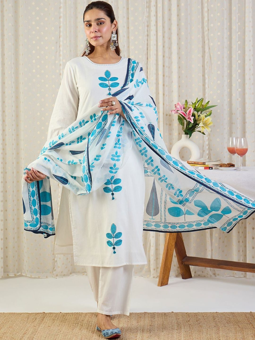Ethnic Motifs Embroidered Thread Work Pure Cotton Kurta With Trousers & Dupatta