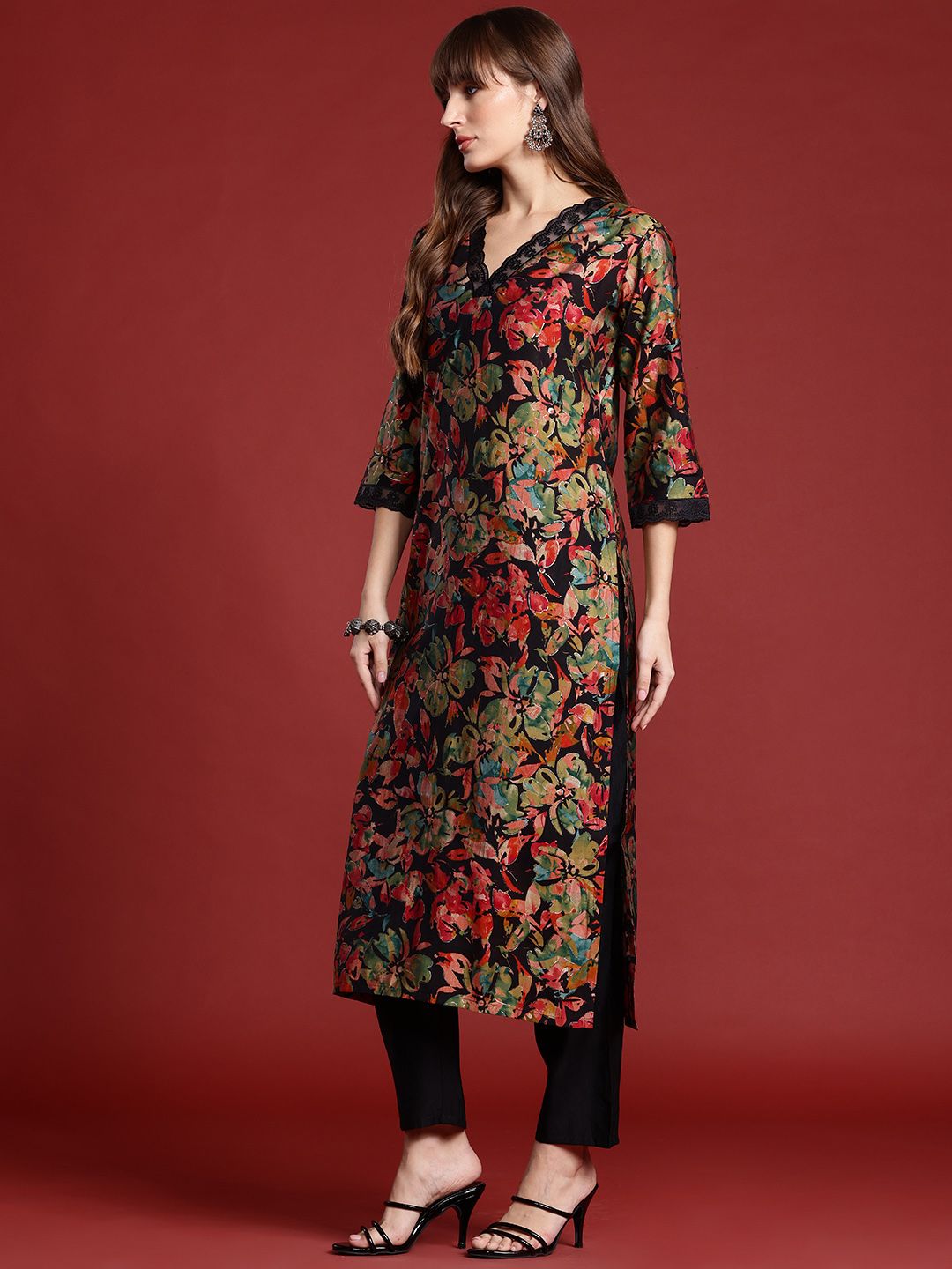 Dhiyona IE Floral Printed Kurta with Trousers