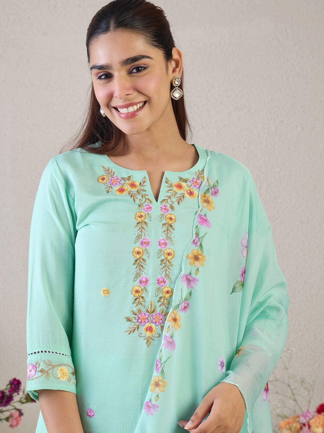 Dhiyona IE Women Floral Embroidered Kurta with Trousers & Dupatta