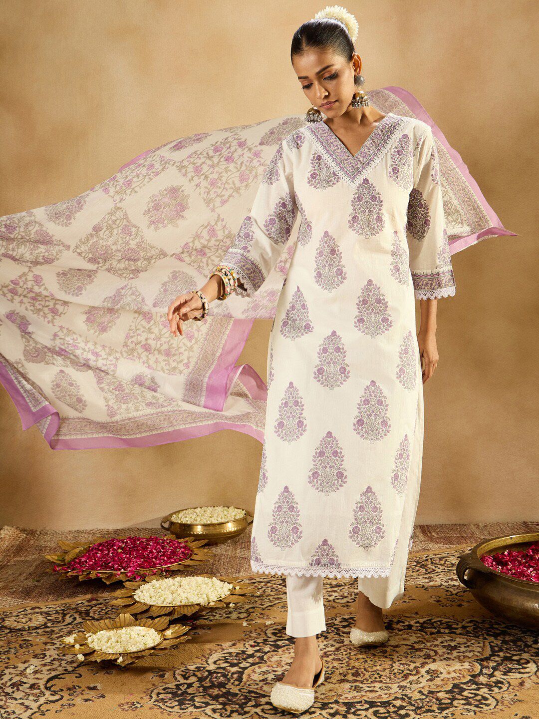 Floral Printed Regular Sequinned Pure Cotton Kurta with Trousers & Dupatta