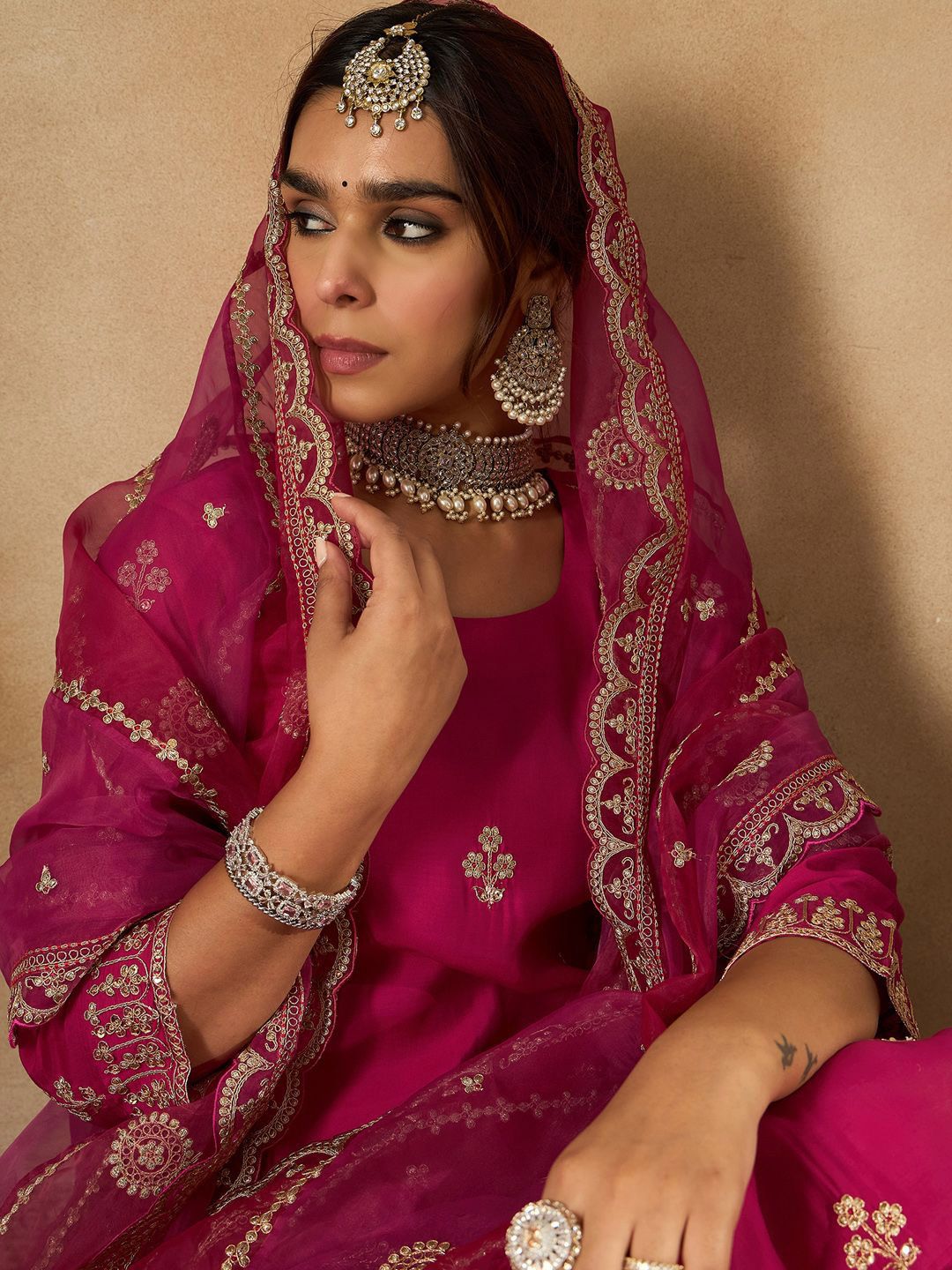 Dhiyona IE Women Floral Embroidered Regular Sequinned Kurta with Trousers & With Dupatta