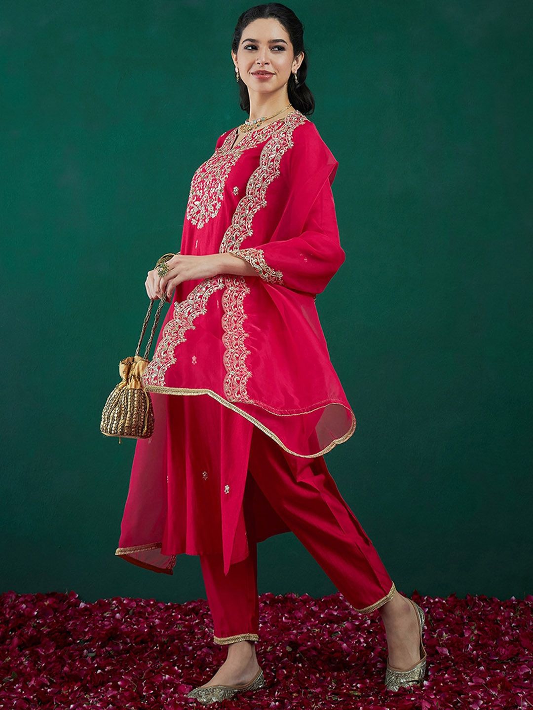 Floral Embroidered Regular Liva Zari Kurta With Trousers & Dupatta