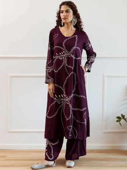 Women Floral Embroidered Regular Thread Work Kurta with Trousers