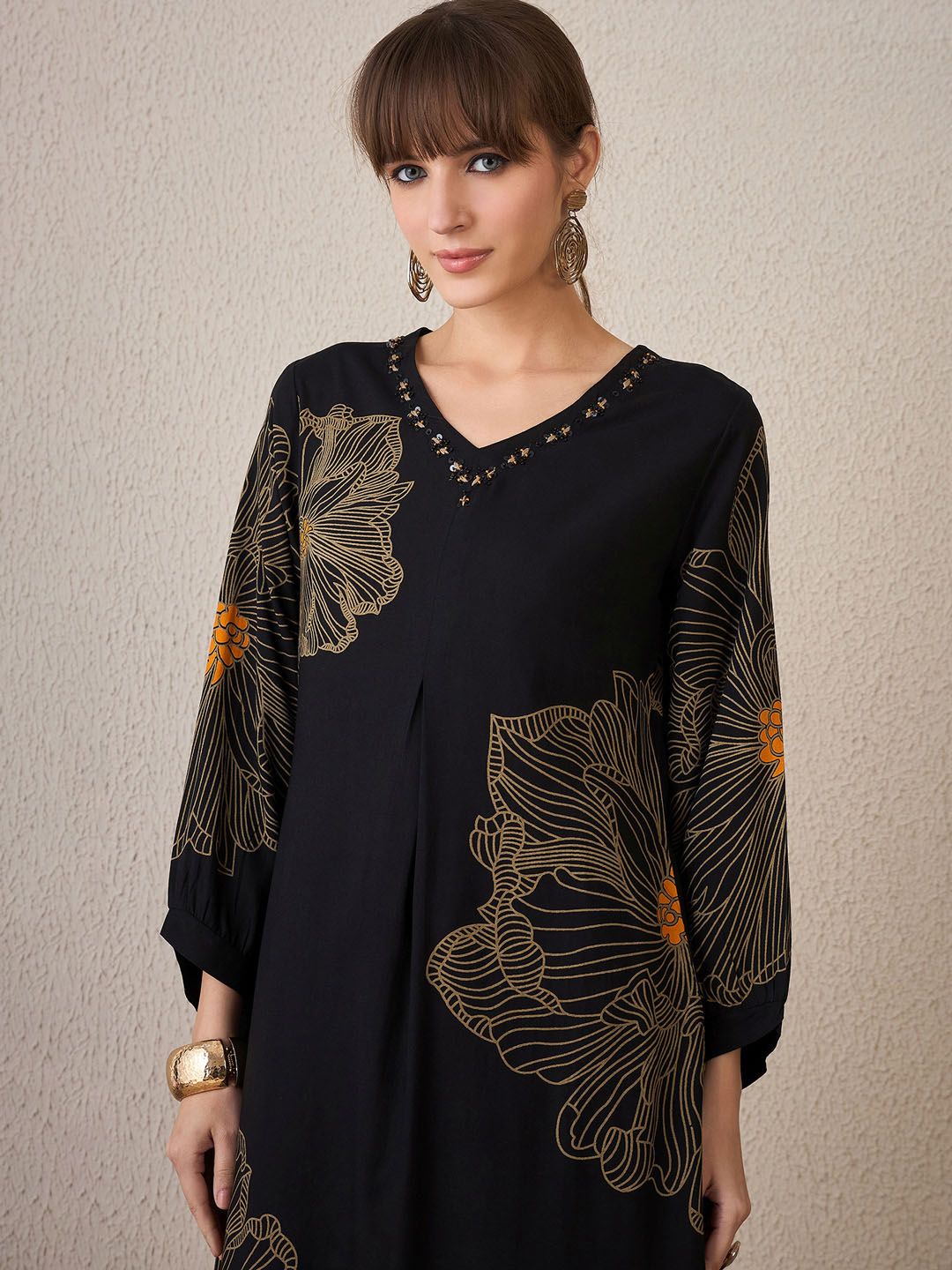 Floral Printed V-Neck Beads & Stones Straight Kurta With Trouser