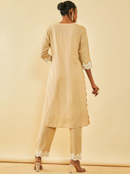 Dhiyona SO Women's Floral Yoke Design Regular Thread Work Kurta with Trousers