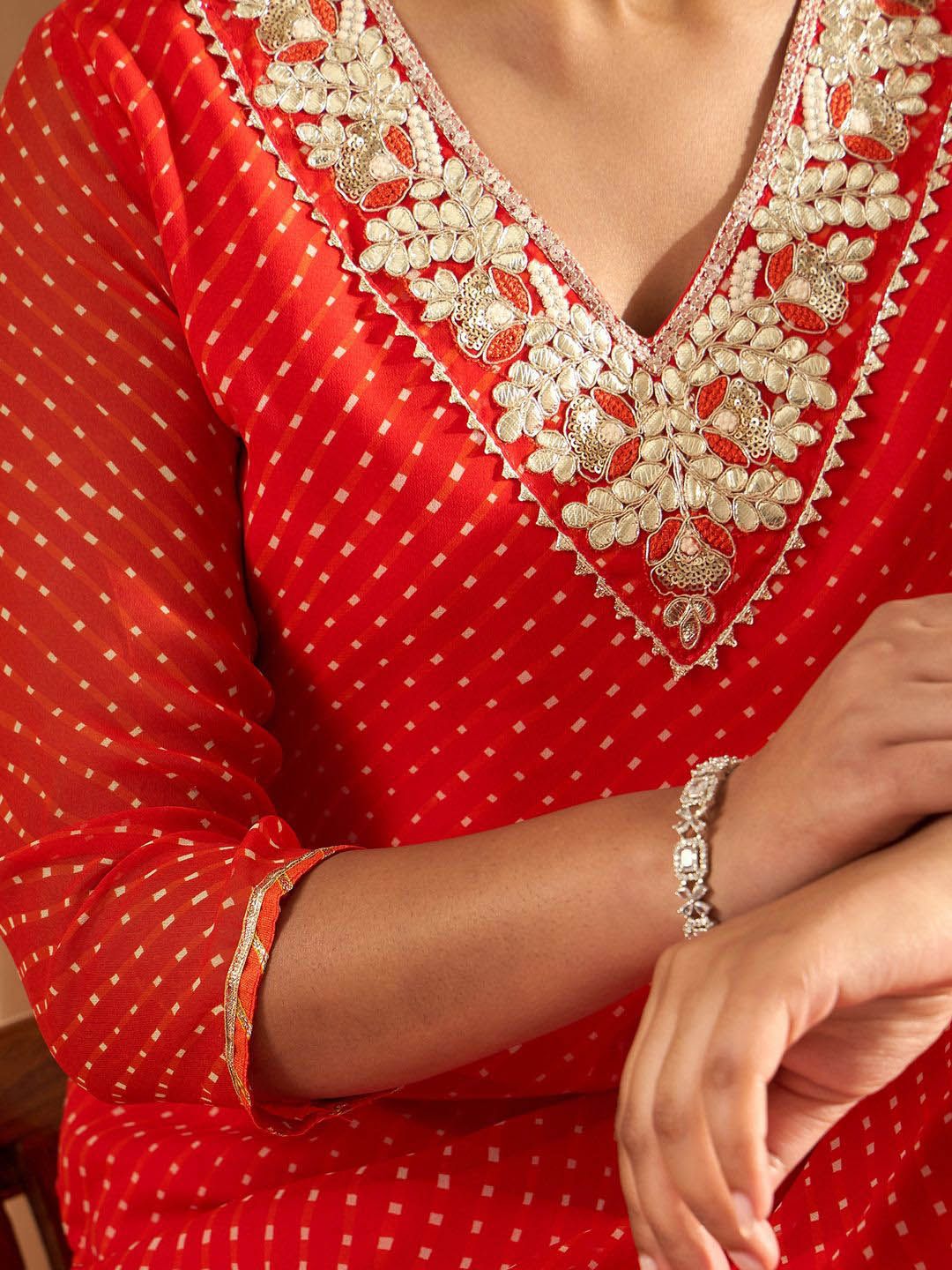 Dhiyona IE Leheriya Printed Gotta Patti Straight Kurta