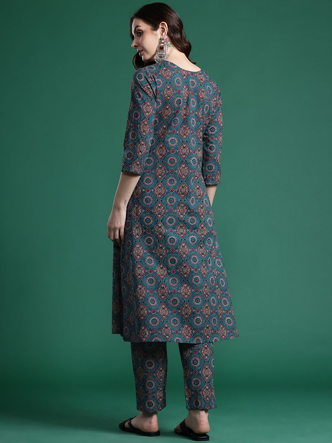Dhiyona IE Ethnic Motifs Printed Pure Cotton Kurta with Trousers