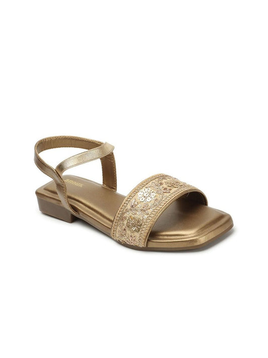 Dhiyona AK Embroidered Ethnic Open Toe Flats