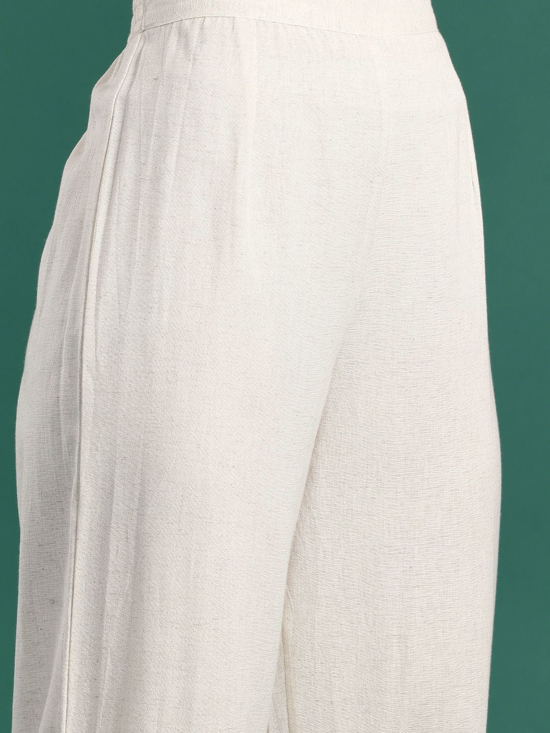 Dhiyona IE Floral Embroidered Thread Work Kurti with Trousers