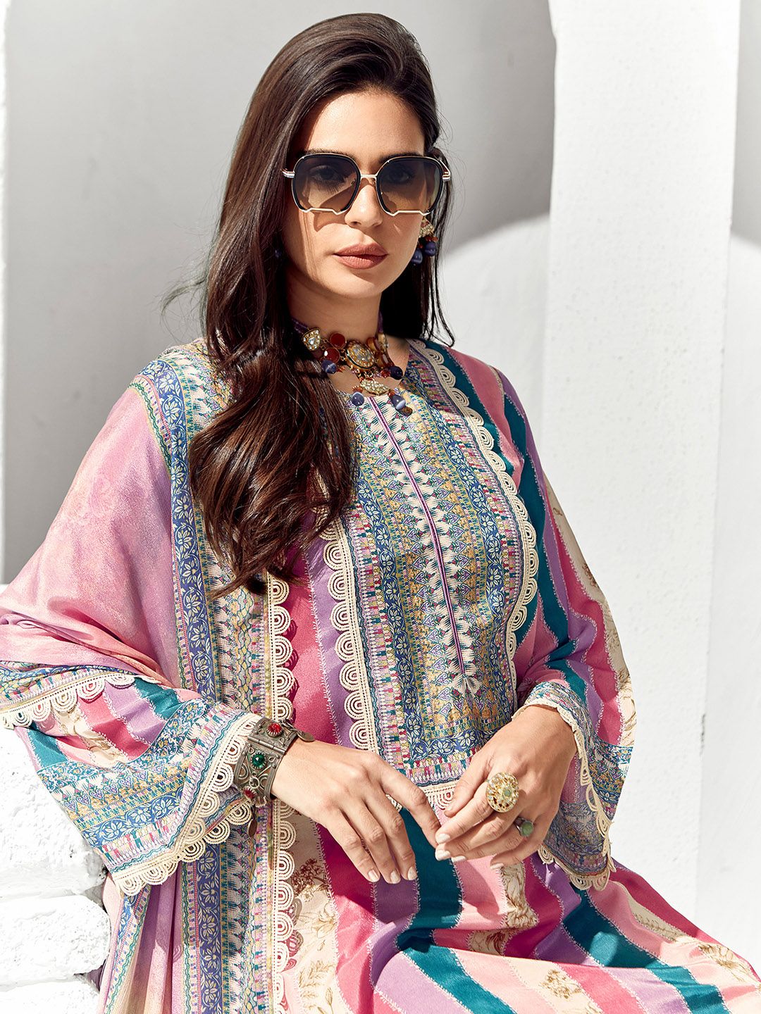 Dhiyona IE Women Ethnic Motifs Printed Regular Thread Work Kurta Trousers With Dupatta