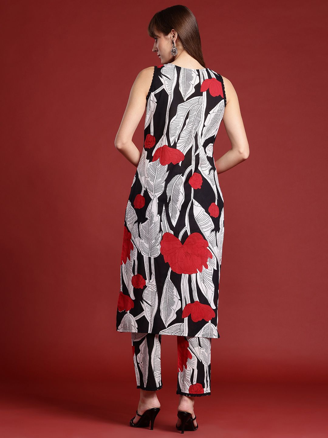 Dhiyona IE Floral Printed Lace Detailed Pure Cotton Kurta with Trousers