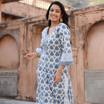 Women White Printed Viscose Rayon Kurta, Pant And Dupatta Set