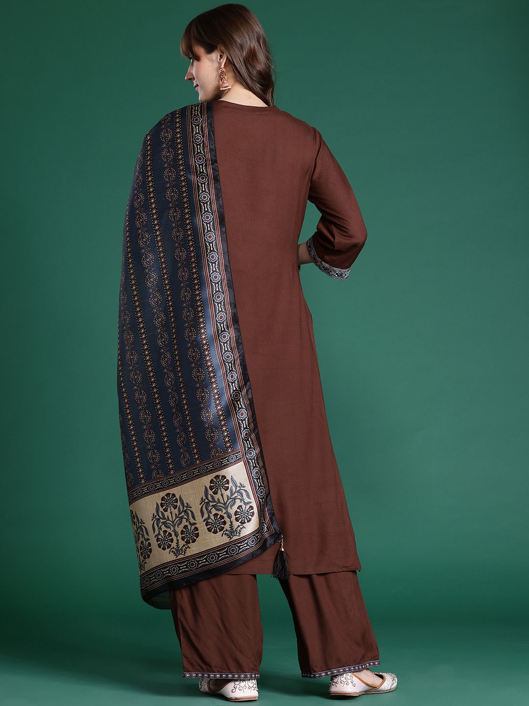 Ethnic Motifs Embroidered Thread Work Kurta with Palazzos & With Dupatta