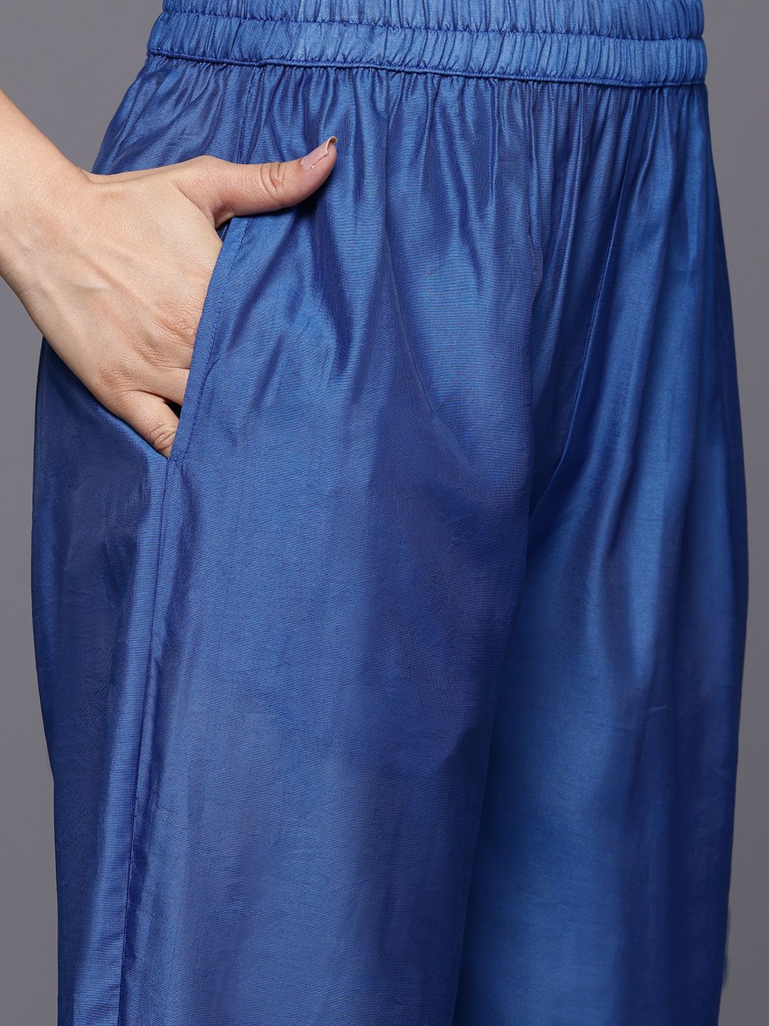 Dhiyona VA Women's Bandhani Printed Zari Embroidered Kurta with Trousers & With Dupatta