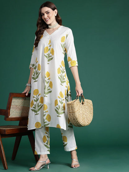 Dhiyona IE Floral Printed Pleated Pure Cotton Kurta with Trousers