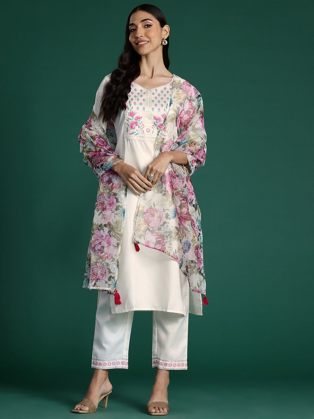 Dhiyona IE Yoke Design Zari Pure Cotton Kurta With Trousers & Dupatta