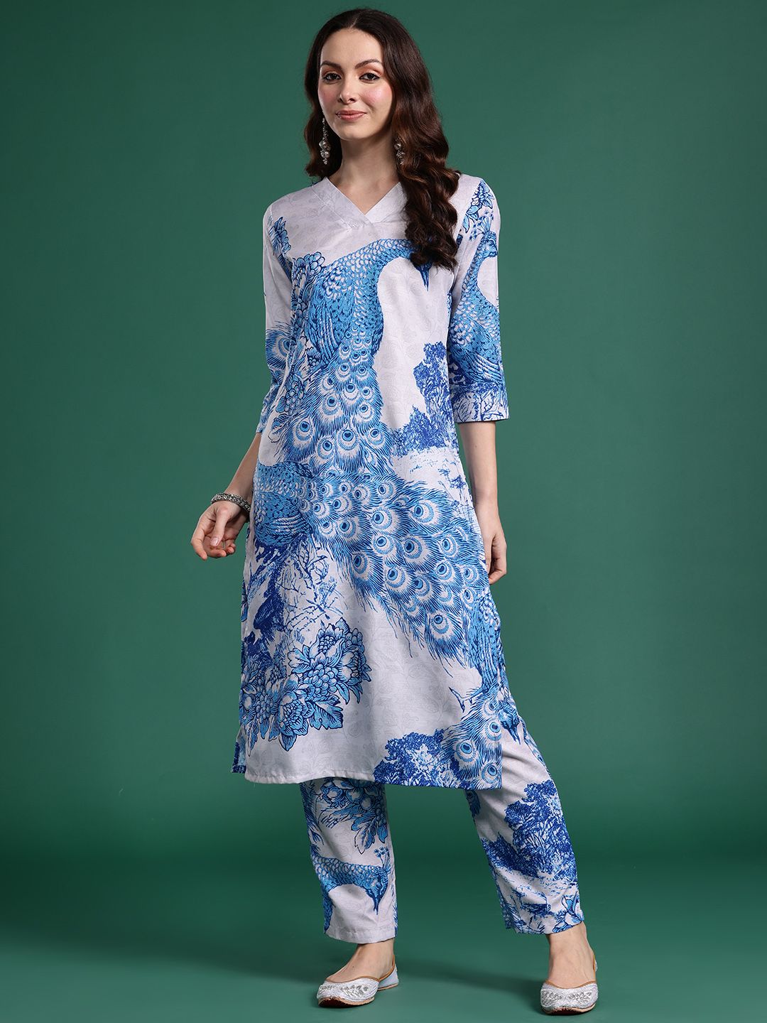 Floral Printed Regular Kurta with Trousers
