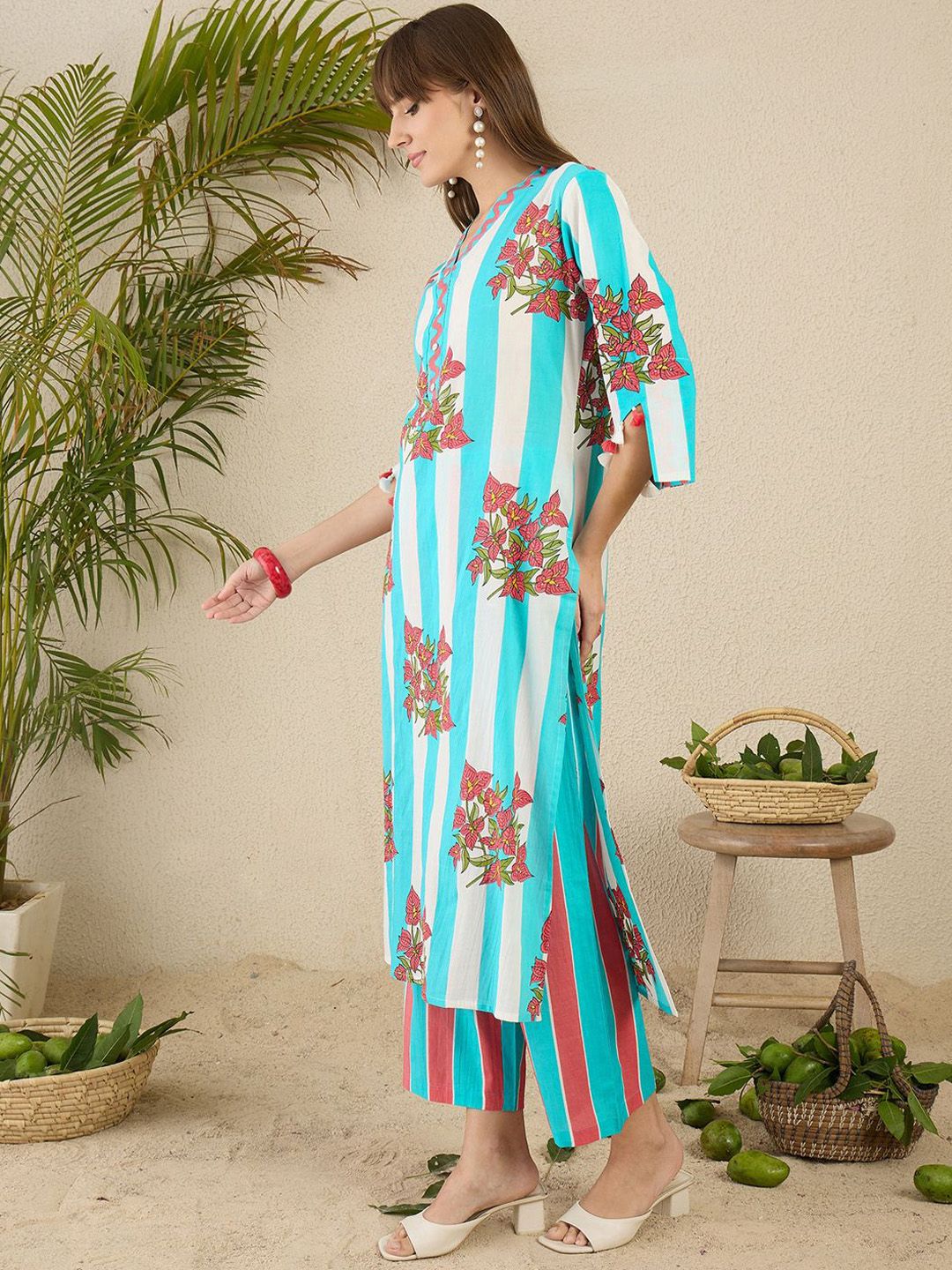 Floral Screen Printed V-Neck Pure Cotton Straight Kurta With Trousers
