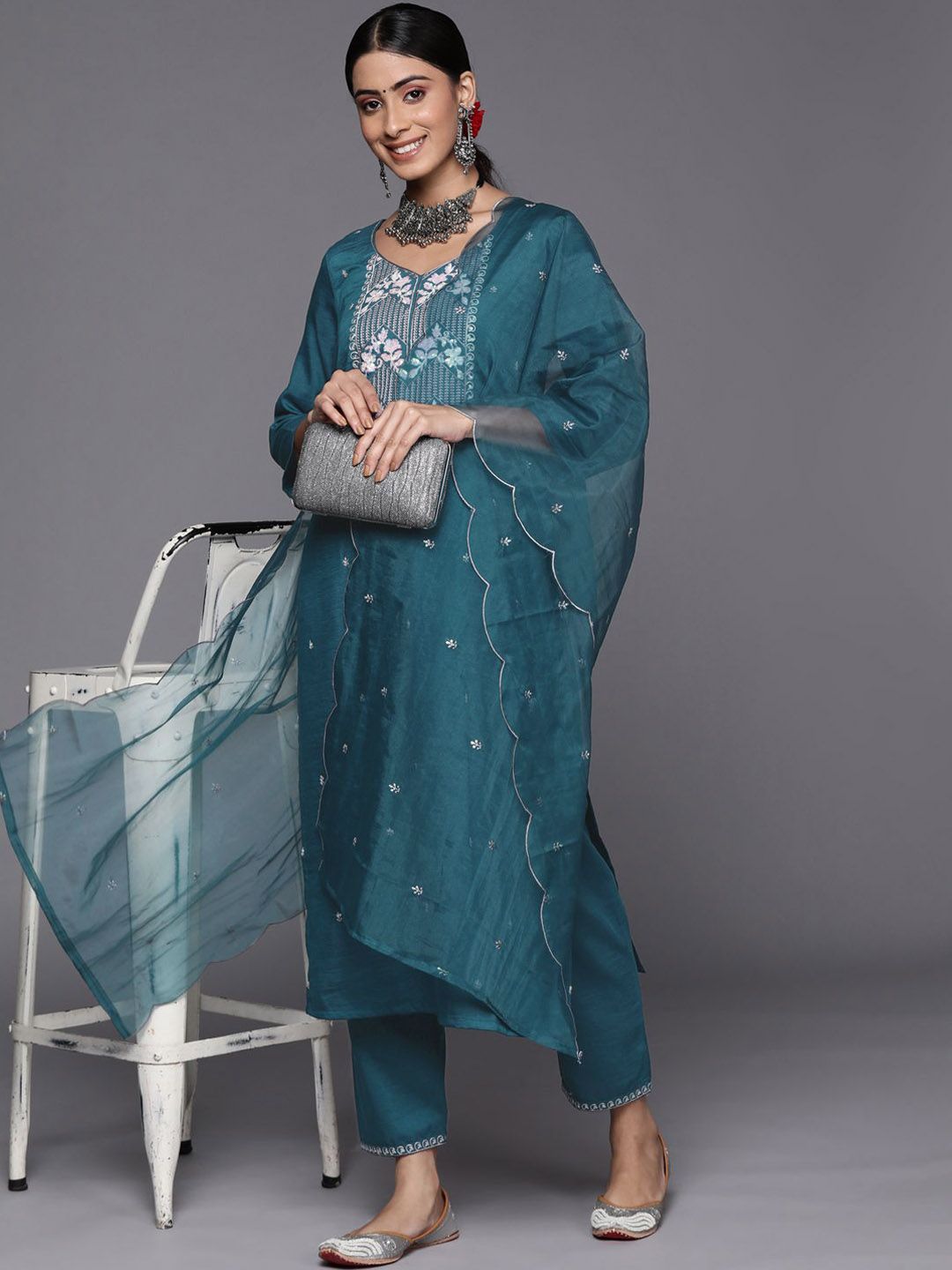 Dhiyona VA Women'sEthnic Zari Embroidered Sequence Embellished Kurta with Trouser & Dupatta