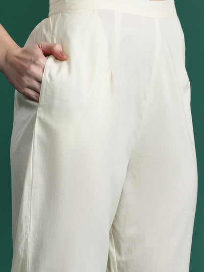 Floral Embroidered Panelled Thread Work Pure Cotton Kurta with Trousers & Dupatta