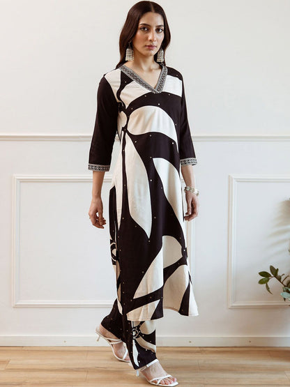 Dhiyona IE Printed Three-Quarter Sleeves Tunic With Trouser