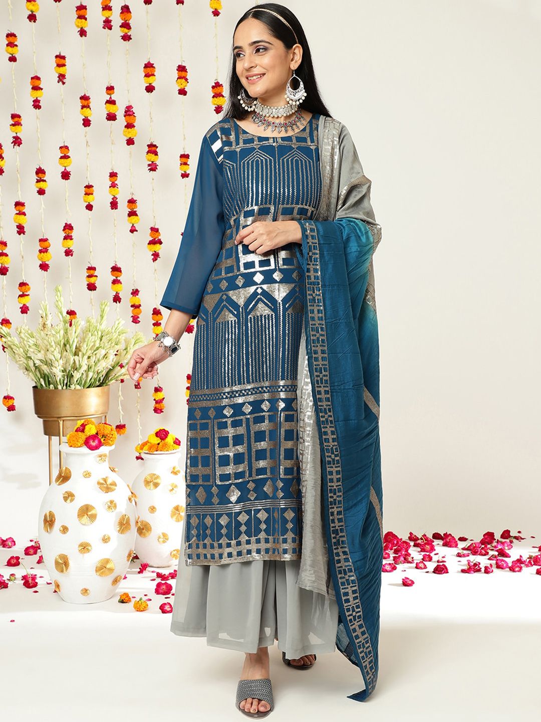 Dhiyona VA Women'sEthnic motifs Embroidered Sequinned Straight Kurta & Sharara With Dupatta