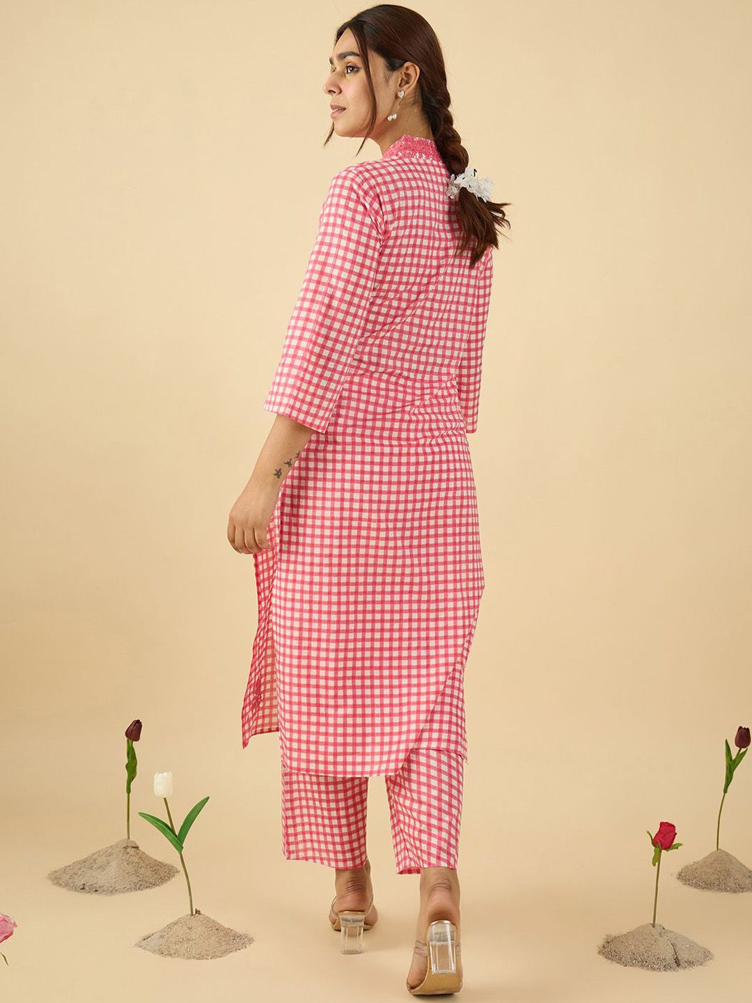Checked V Neck Thread Work Pure Cotton Straight Kurta With Trousers
