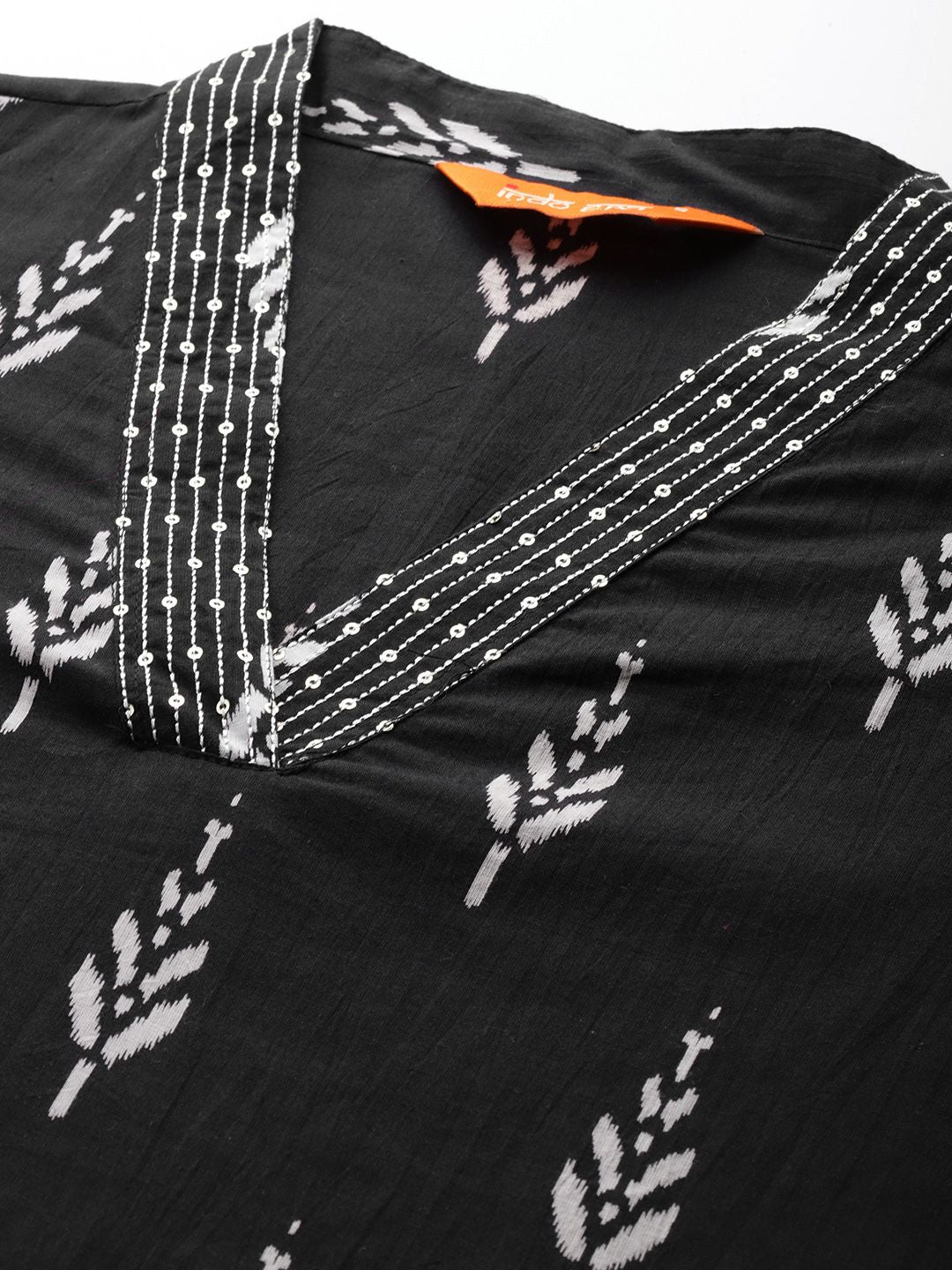 Dhiyona IE Ethnic Motifs Printed Pure Cotton Thread Work Kurta