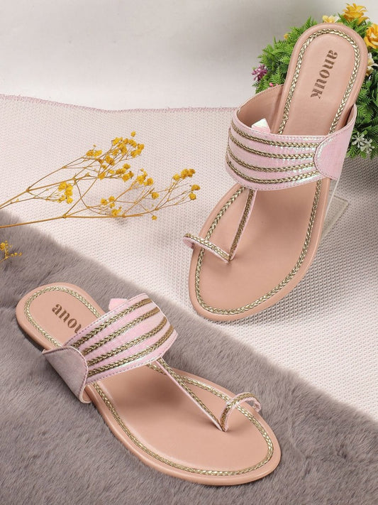 Dhiyona AK Women Pink Textured One Toe Flats