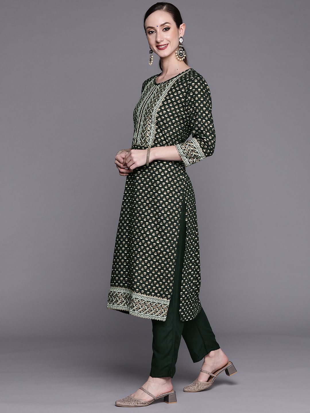 Dhiyona IE Women Green Ethnic Motifs Printed Gotta Patti Kurta with Trousers & With Dupatta