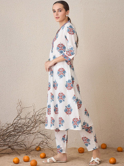 Dhiyona IE Floral Printed V-Neck Pure Cotton Tunic With Trouser