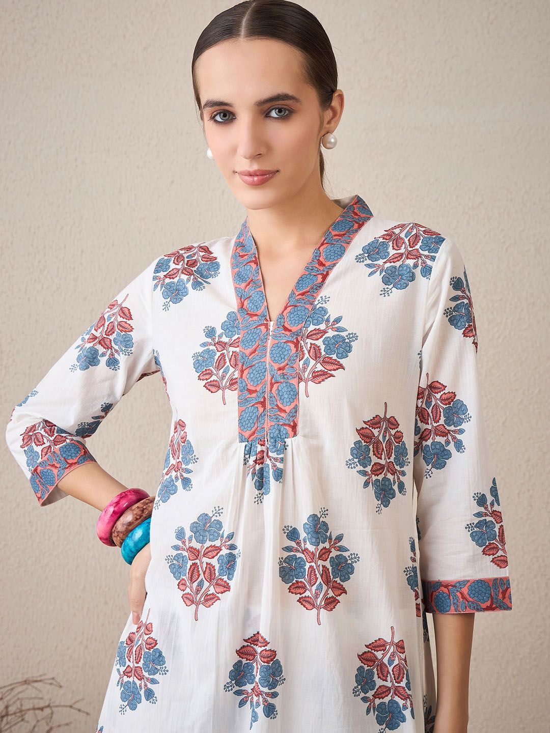 Dhiyona IE Floral Printed V-Neck Cotton A-Line Kurta With Trousers