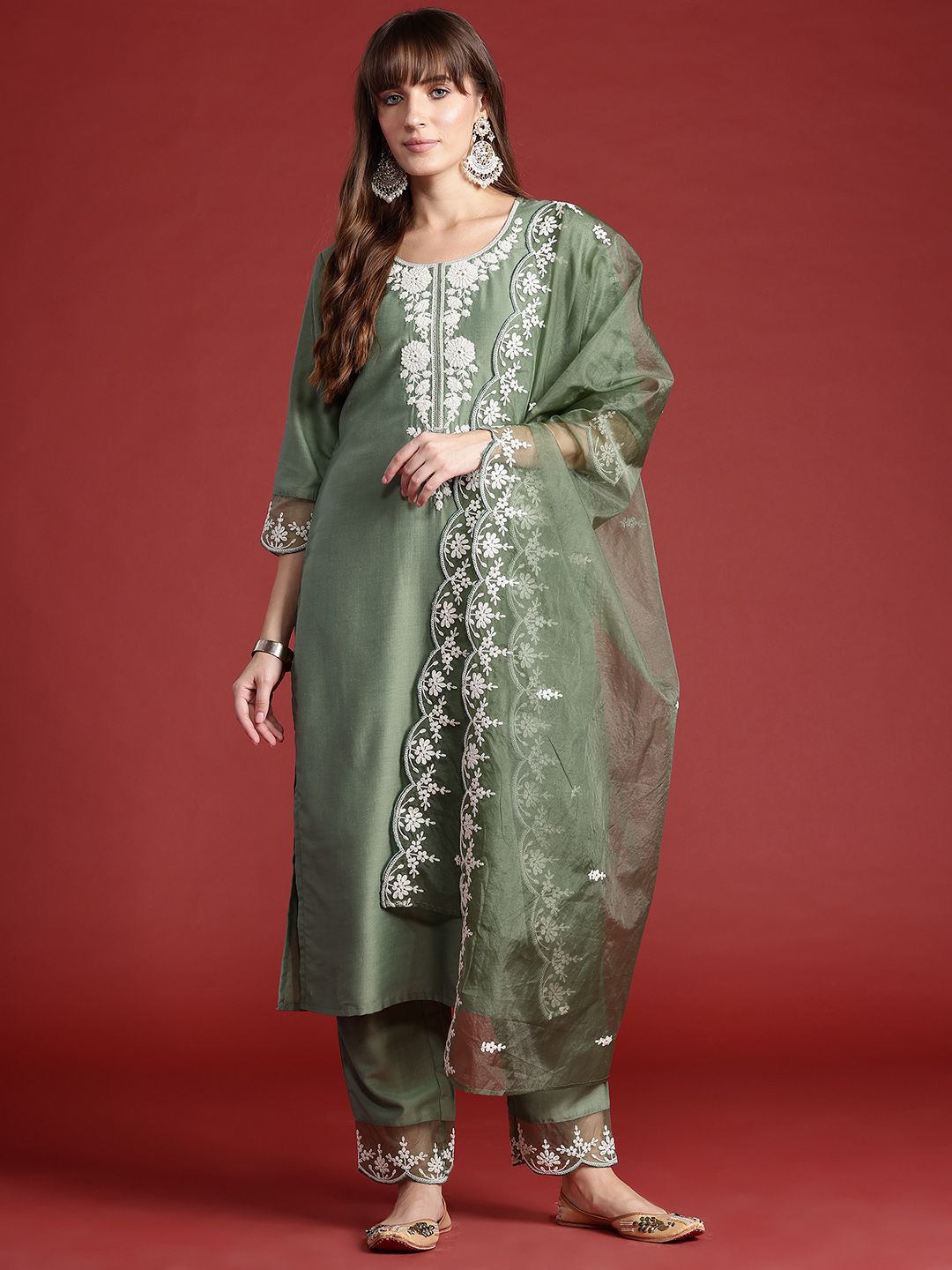 Dhiyona IE Floral Embroidered Thread Work Kurta With Trousers & Dupatta