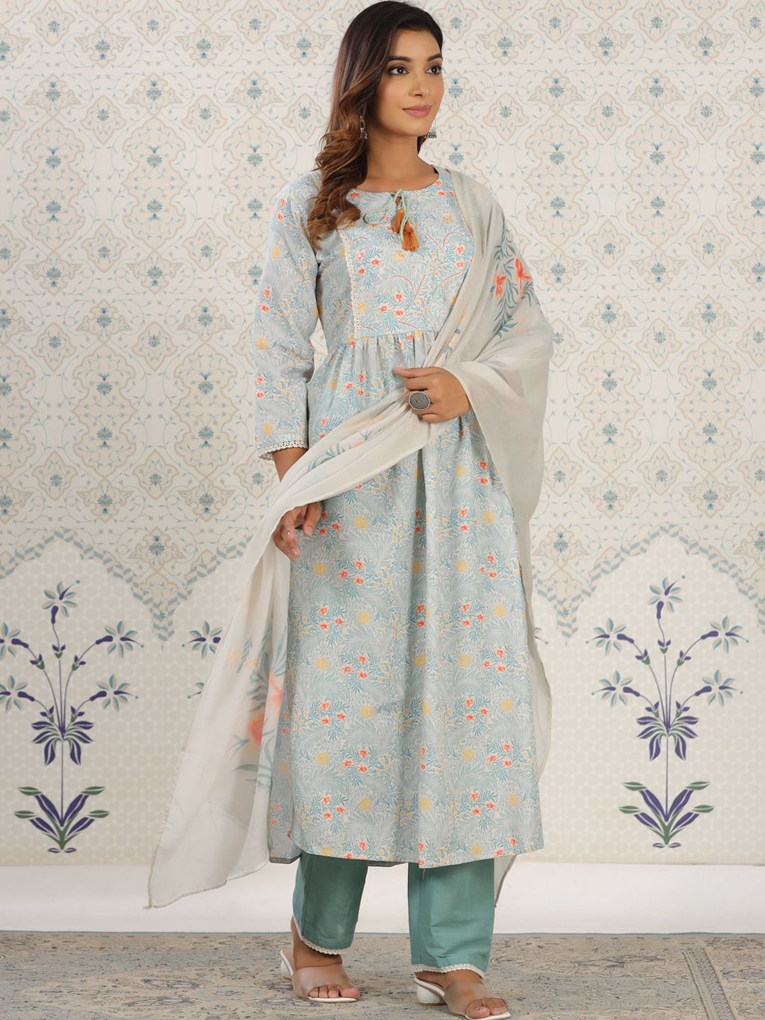 Dhiyona OD  Floral Printed Anarkali Kurta with Trousers & With Dupatta