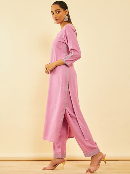 Dhiyona SO Women's Floral Embroidered Round Neck Three-Quarter Sleeves Kurta with Trousers