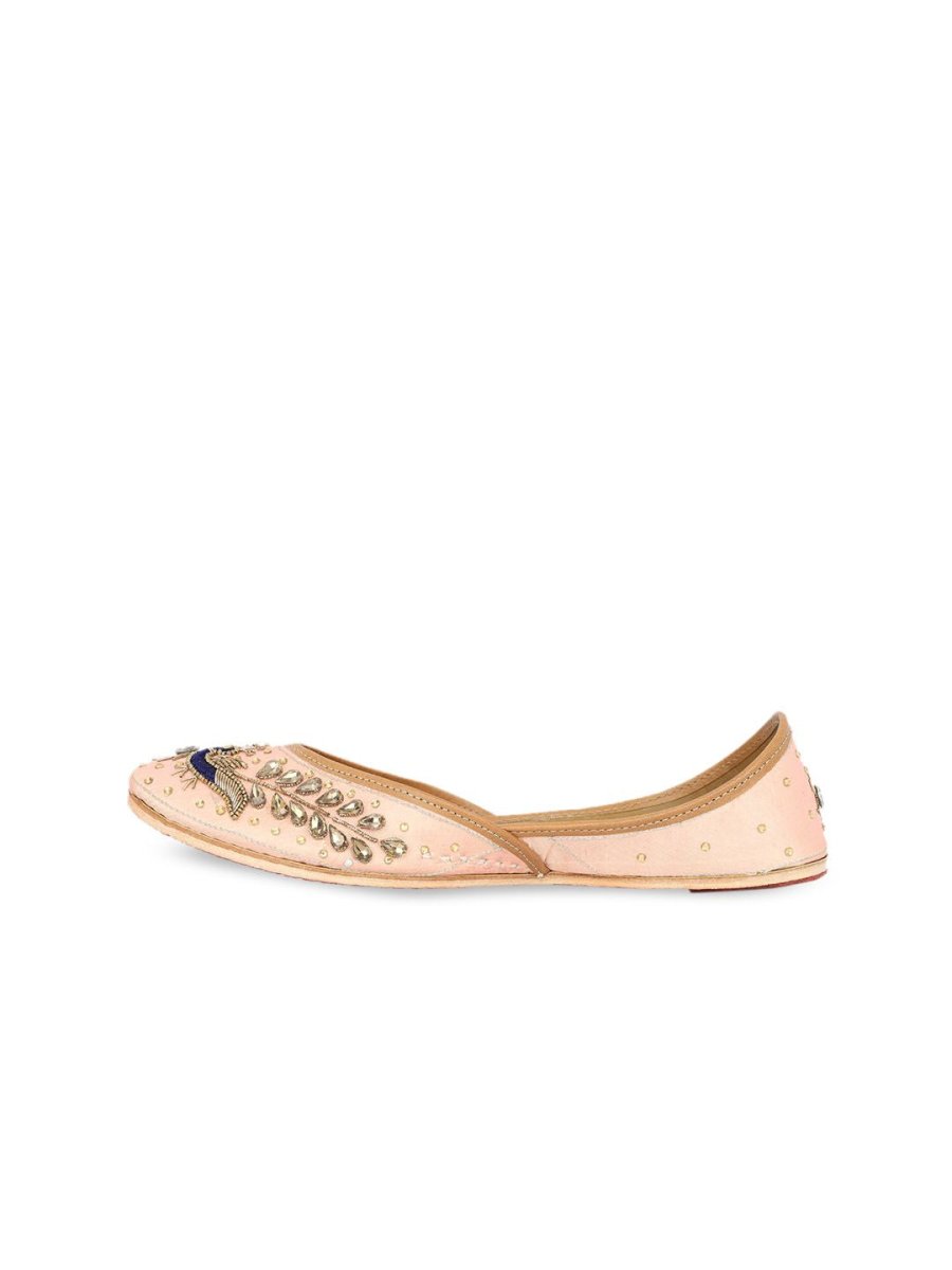 Dhiyona AK Women Rose Gold Coloured Ethnic Embellished Mojaris