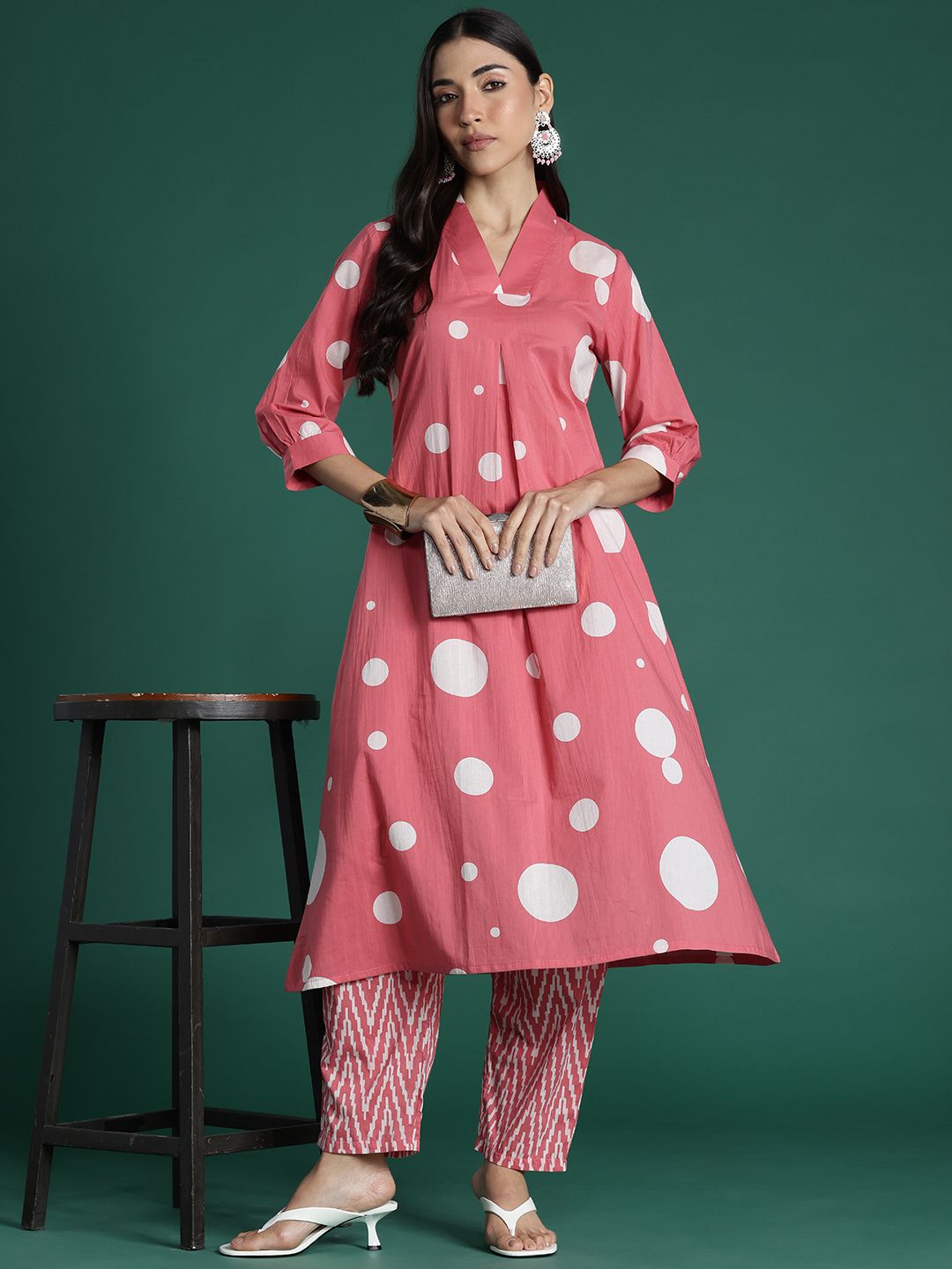 Dhiyona IE Women Printed Pleated Pure Cotton Kurta with Trousers