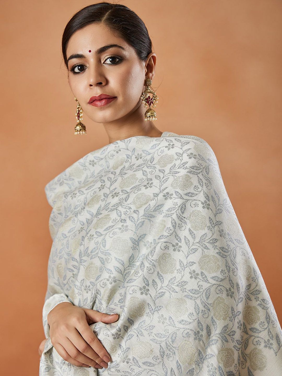 Dhiyona PA Ethnic Motifs Woven Design Shawl