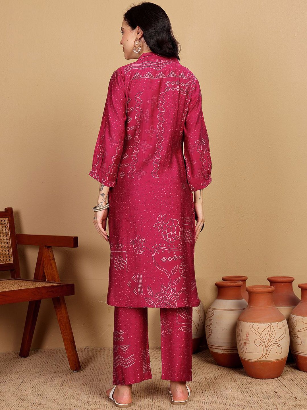 Dhiyona VA Women's Printed V-Neck Kurta with Trouser