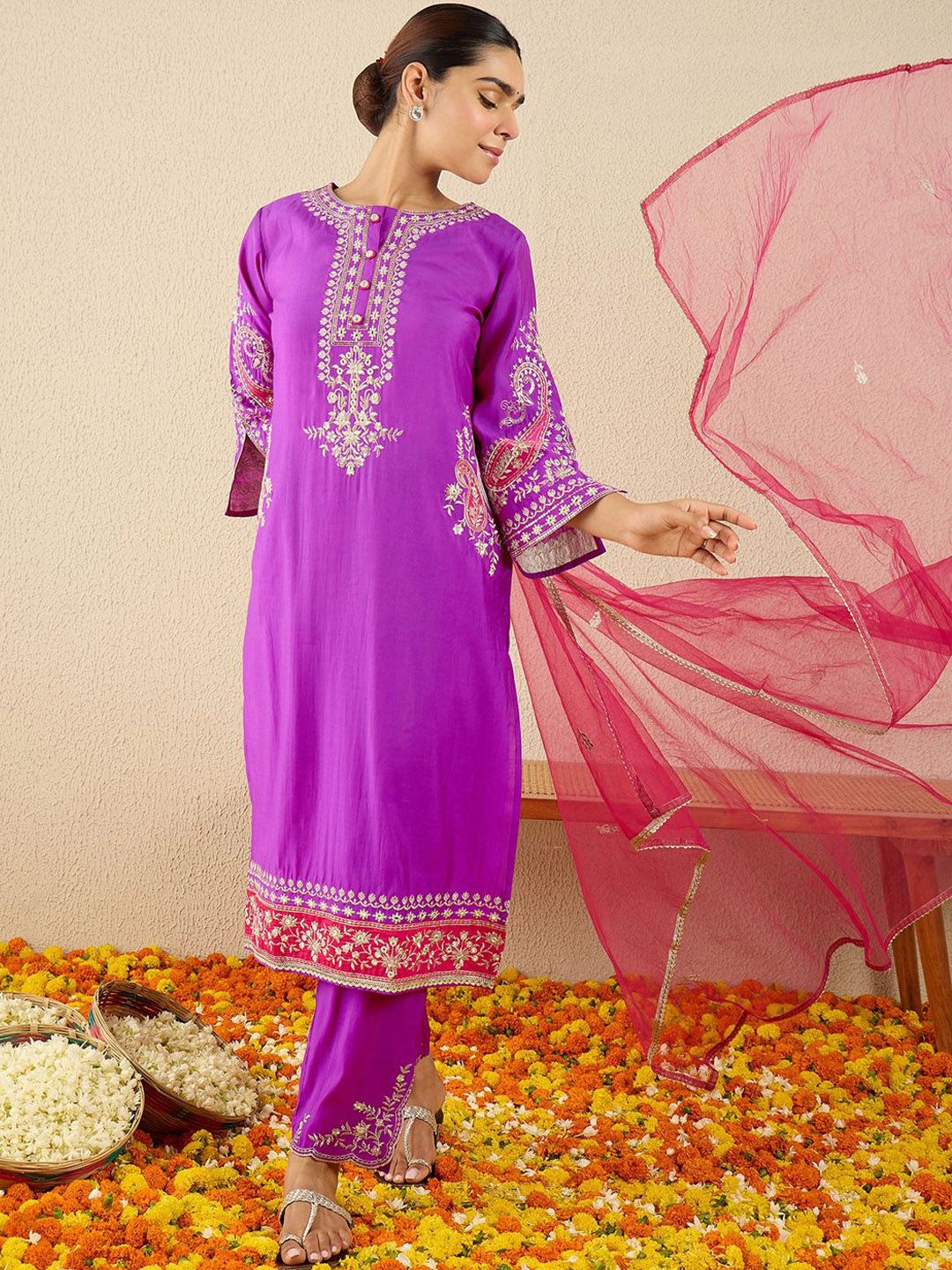 Women Ethnic Motifs Embroidered Zardozi Work Kurta with Trousers & Dupatta