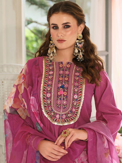 Women Floral Embroidered Kurta with Trousers & Dupatta