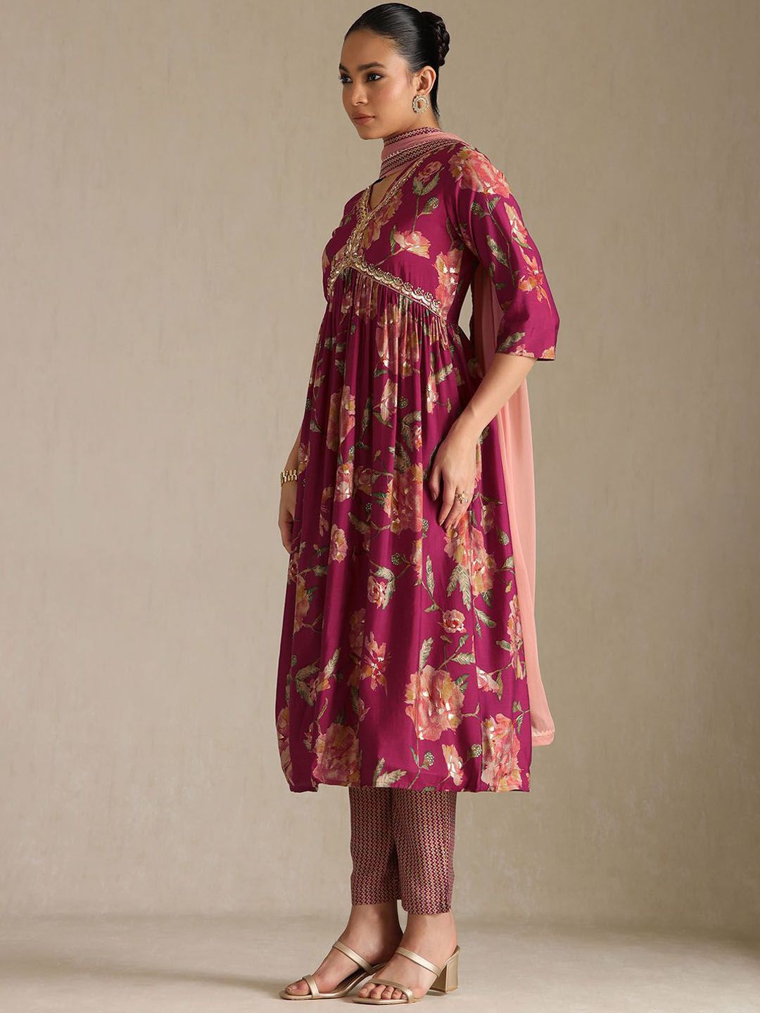 Dhiyona SO Women's Women Printed Sequinned Detail Kurta with Trousers & With Dupatta