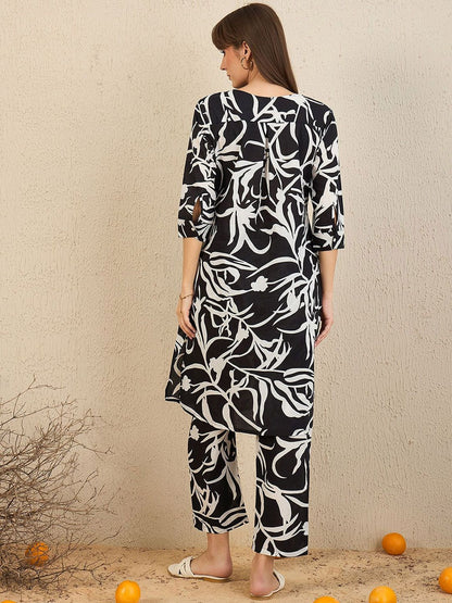 Dhiyona IE Women Floral Printed Regular Pure Cotton Kurta with Trousers