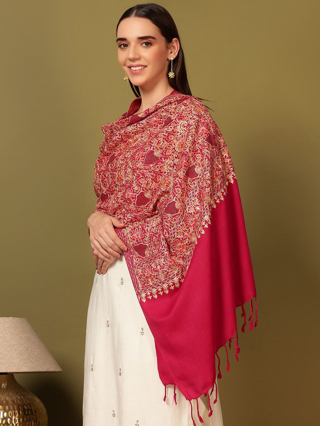 Dhiyona PA Hunar Floral Nalki Embroidered Woolen Shawl