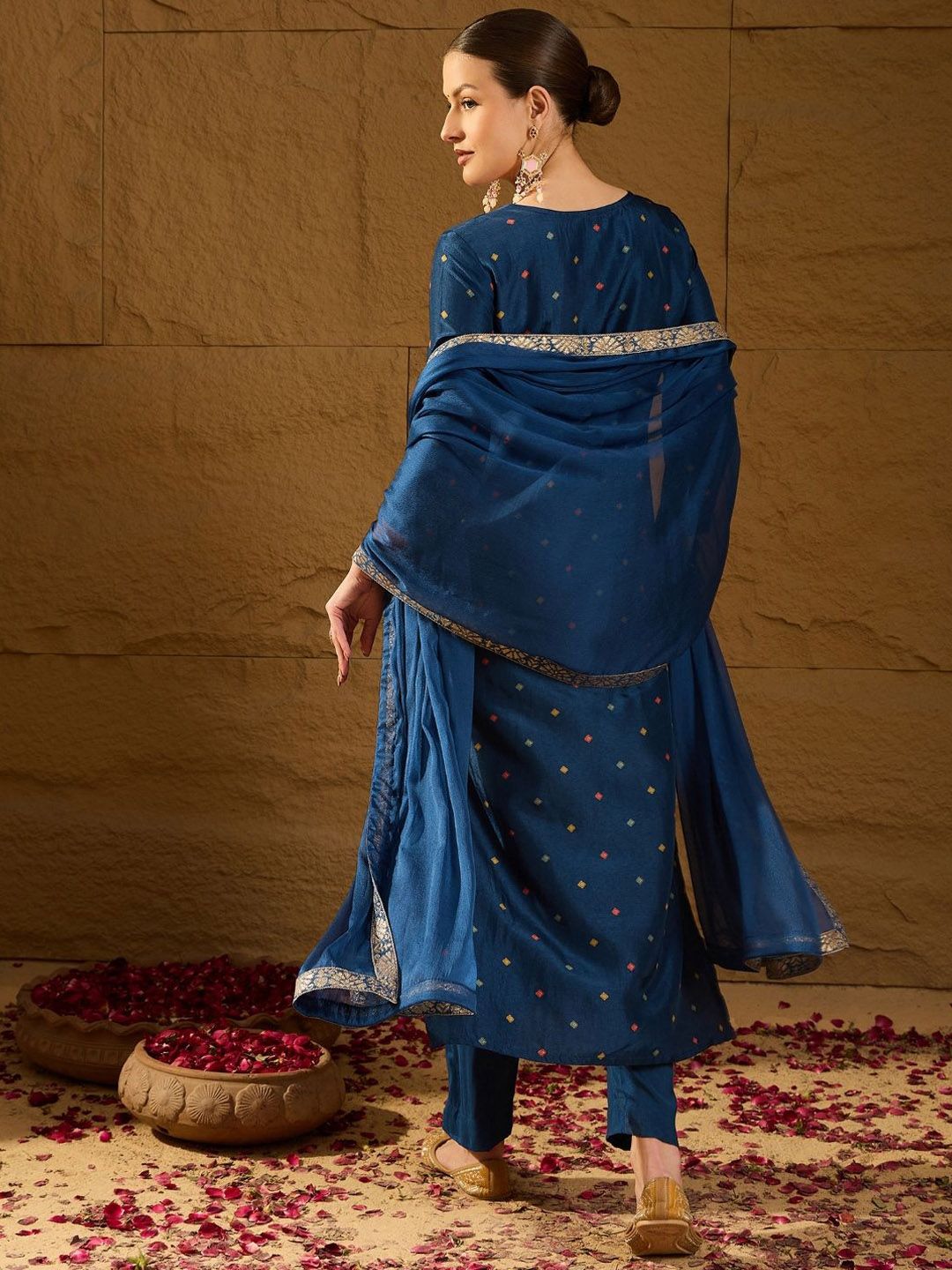 Dhiyona PD Women Floral Woven Design Jacquard Straight Kurta With Trousers And Dupatta