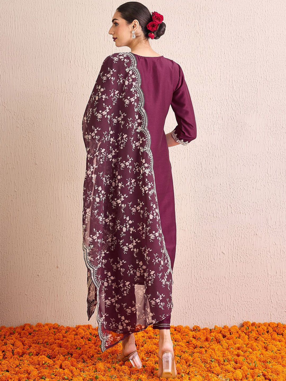 Women Floral Embroidered Regular Kurta with Trousers & With Dupatta