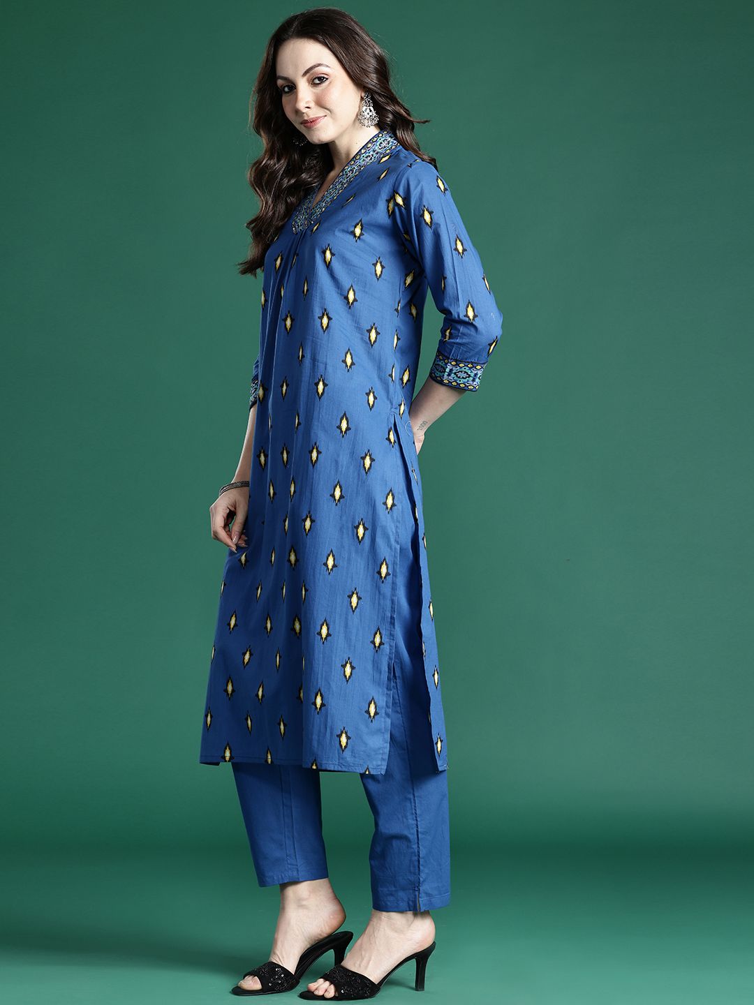 Dhiyona IE Ethnic Motifs Embroidered Pure Cotton Kurta with Trousers & Dupatta