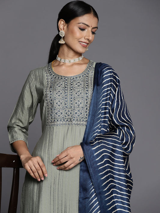 Dhiyona VA Women's Green Floral Yoke Design Kurta with Trousers & With Dupatta