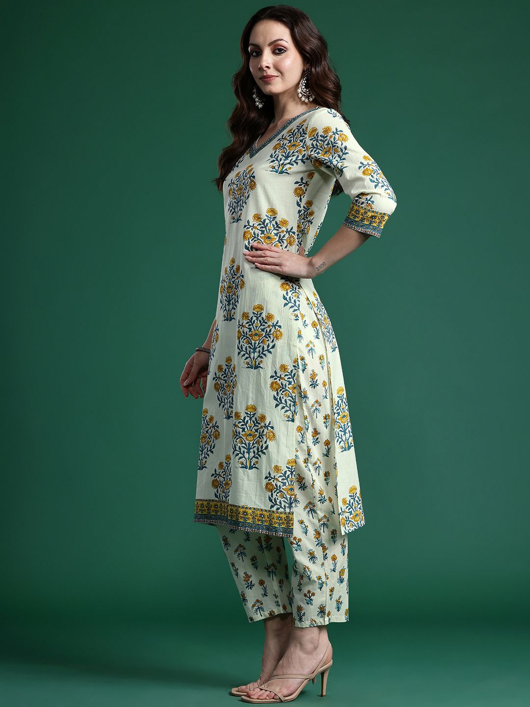 Dhiyona IE Floral Printed Regular Pure Cotton Kurta with Trousers & Dupatta