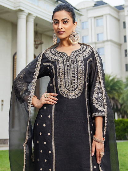 Women Ethnic Motifs Embroidered Panelled Kurta with Trousers & With Dupatta